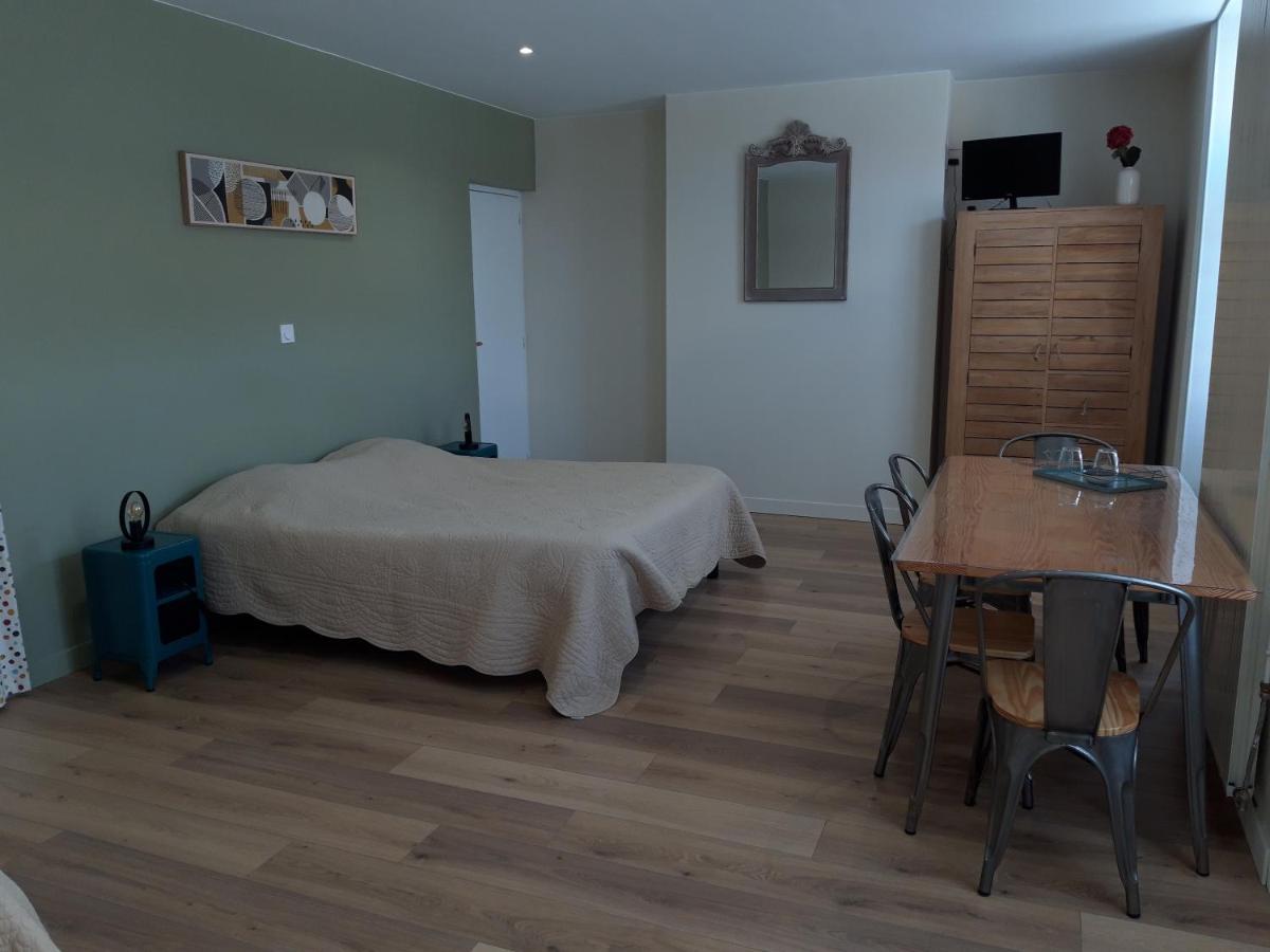 La Cense Hebron Bed & Breakfast Ardres Bagian luar foto